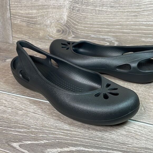 Crocs Taylor Slingback Slip On Women’s Size 9 Black Rubber Comfort Flat Sandals - Picture 11 of 11